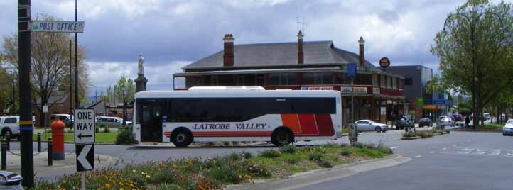 Latrobe Valley Mercedes O500LE Express 35
